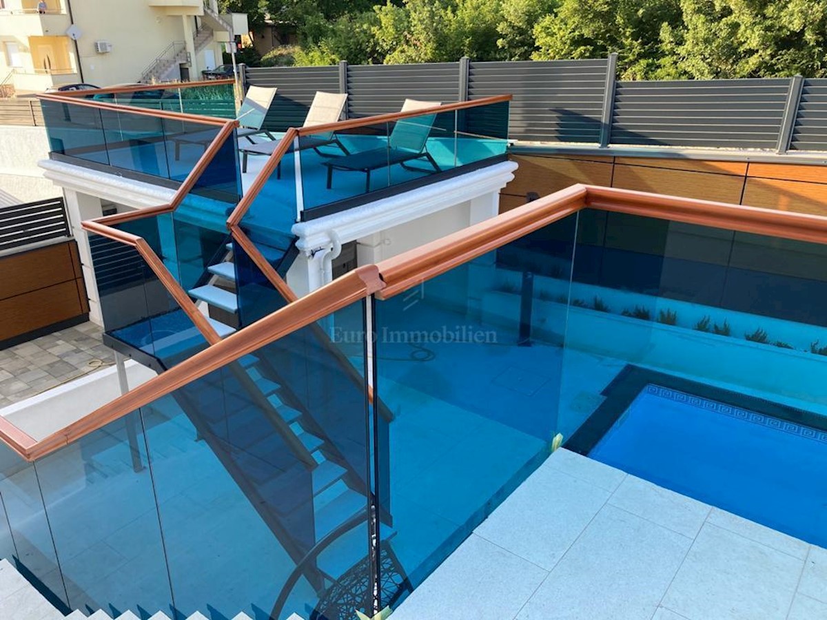 House For sale - PRIMORSKO-GORANSKA CRIKVENICA