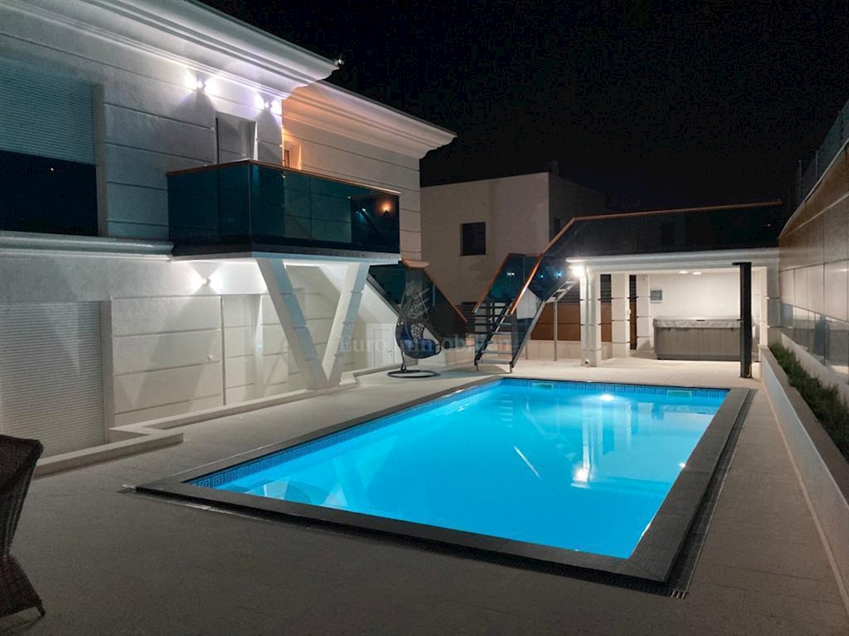 House For sale - PRIMORSKO-GORANSKA CRIKVENICA