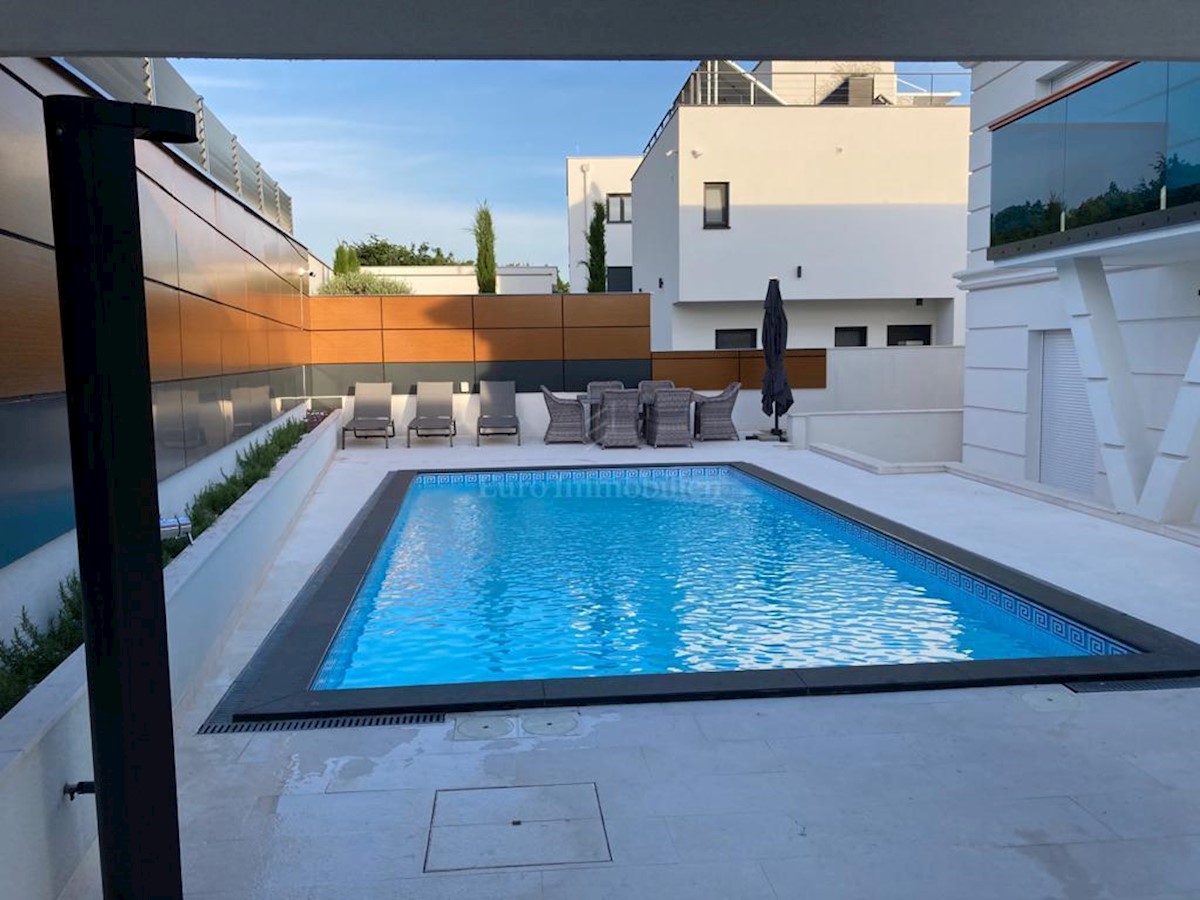 House For sale - PRIMORSKO-GORANSKA CRIKVENICA