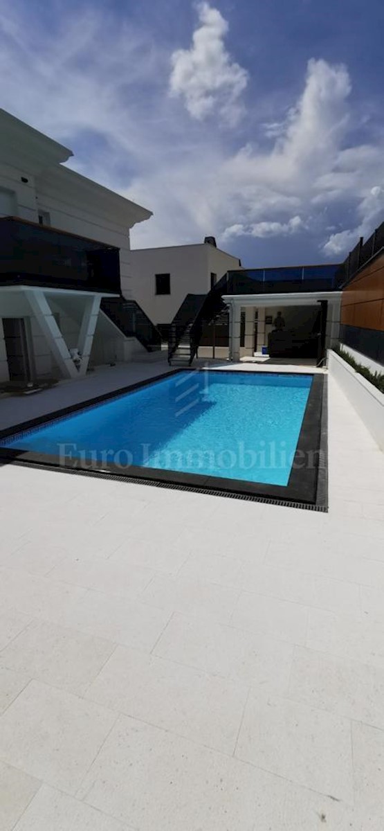 House For sale - PRIMORSKO-GORANSKA CRIKVENICA