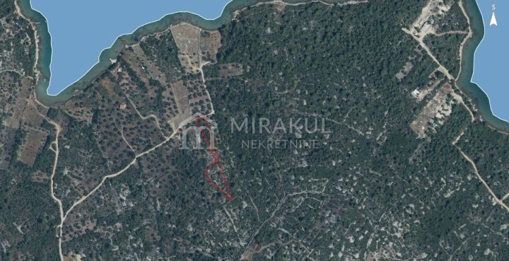 Land for sale – Tisno