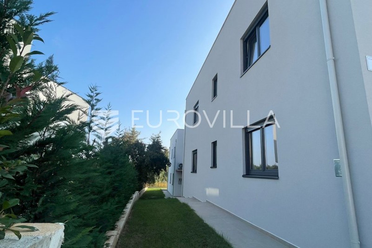 Flat For sale - ISTARSKA TAR-VABRIGA