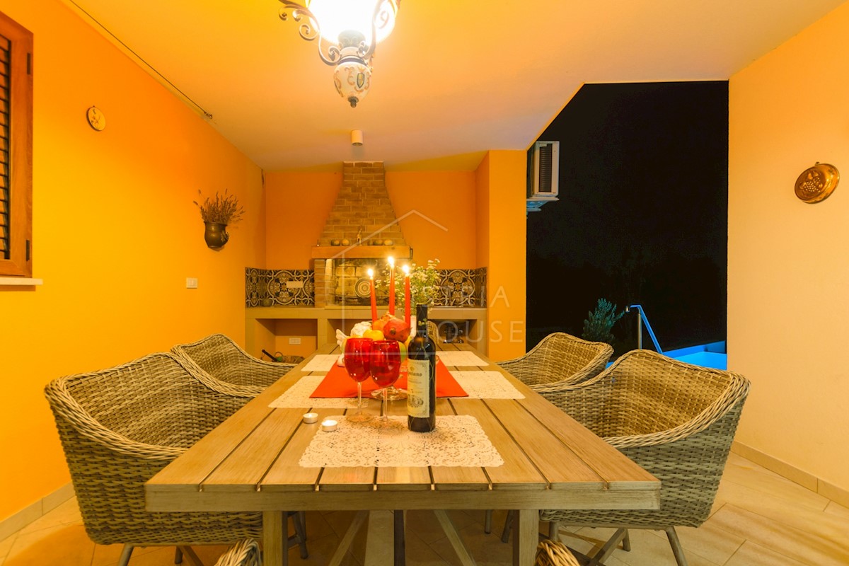 Haus Zu verkaufen - ISTARSKA SVETVINČENAT