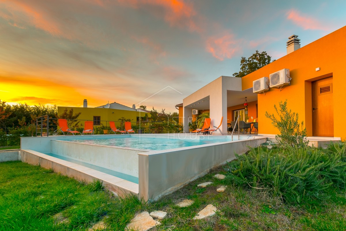 Haus Zu verkaufen - ISTARSKA SVETVINČENAT
