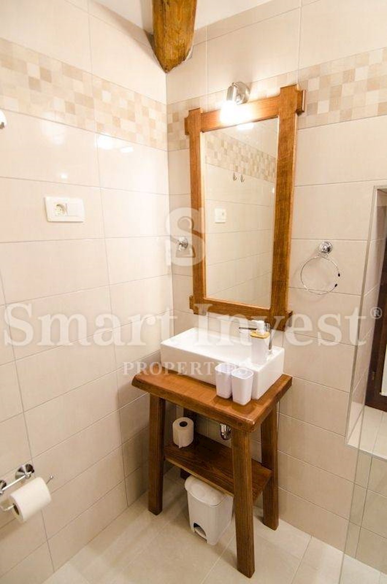 Business premises For sale - ISTARSKA MOTOVUN