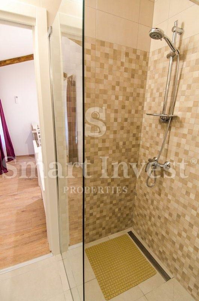 Business premises For sale - ISTARSKA MOTOVUN