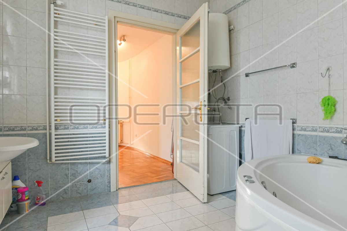 Flat For sale - KARLOVAČKA KARLOVAC