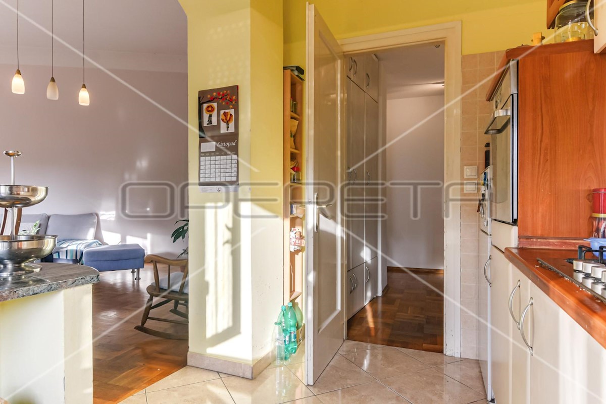 Flat For sale - KARLOVAČKA KARLOVAC