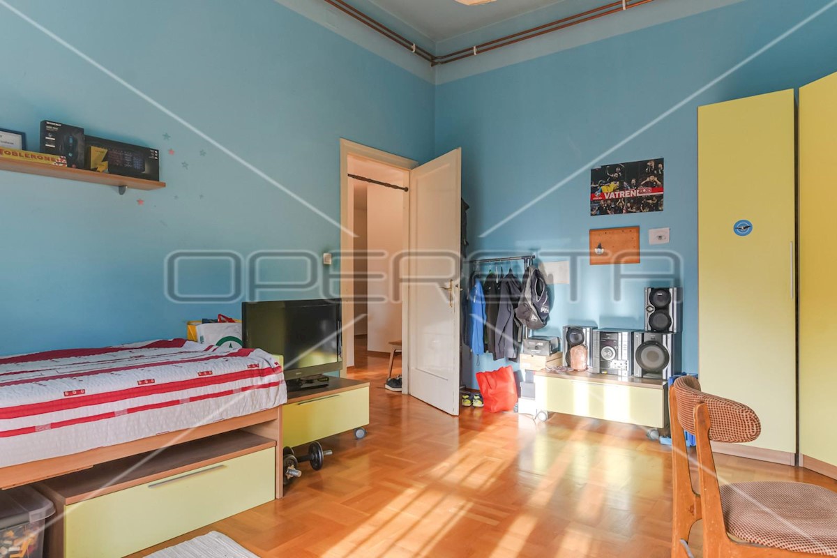 Flat For sale - KARLOVAČKA KARLOVAC