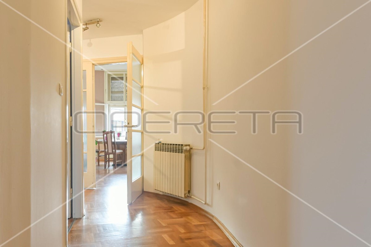 Flat For sale - KARLOVAČKA KARLOVAC