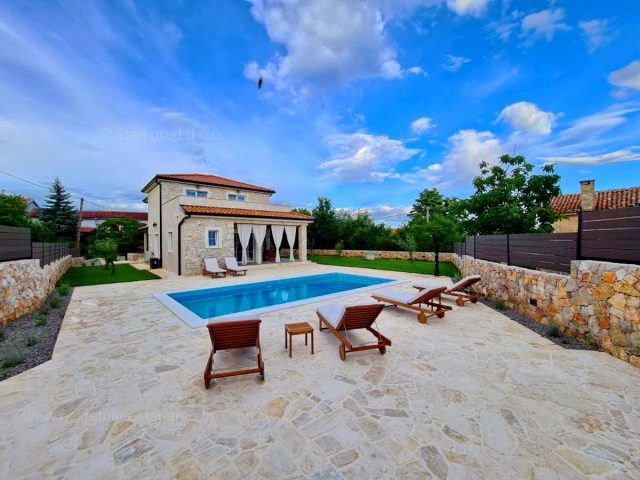 Casa in vendita 160 m² – Dobrinj