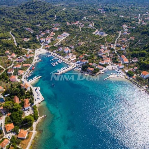Land for sale 3219 m² – Lukoran