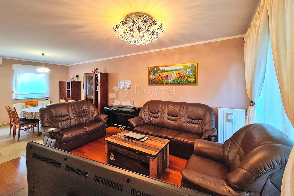 Apartmán Na predaj - PRIMORSKO-GORANSKA KOSTRENA