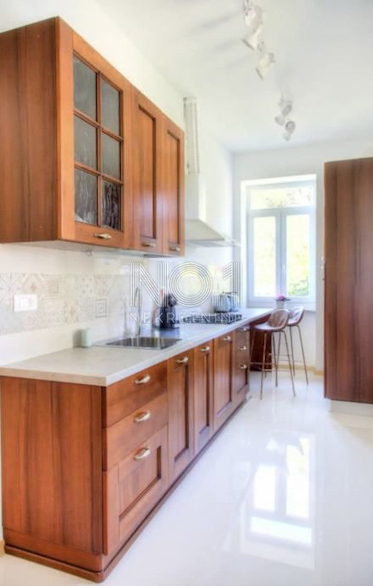 Flat For sale - ISTARSKA PULA