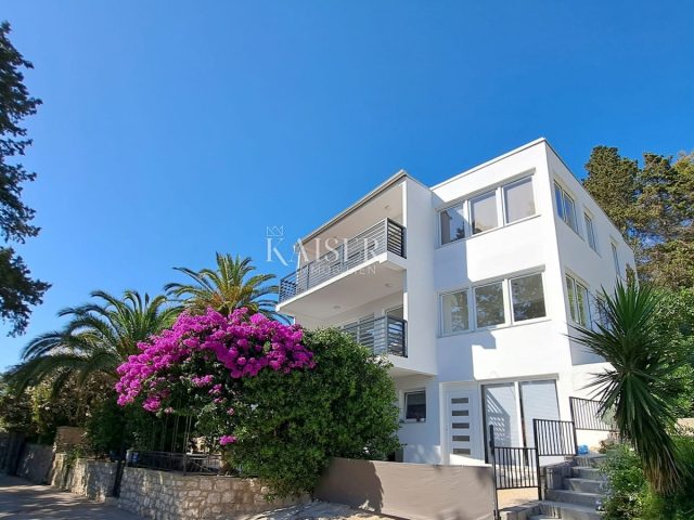 Kuća na prodaju 288 m² – Mali Lošinj