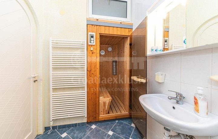 Haus Zu verkaufen - Splitsko-dalmatinska Podstrana - foto 2/13
