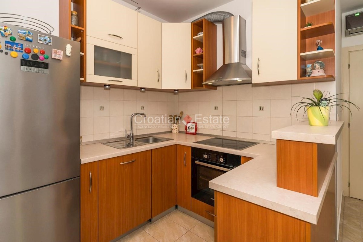 Flat For sale - SPLITSKO-DALMATINSKA SPLIT