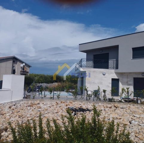 House for sale 105 m² – Brodarica