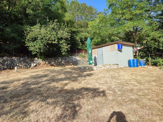 Parcela na predaj 598 m² – Baška