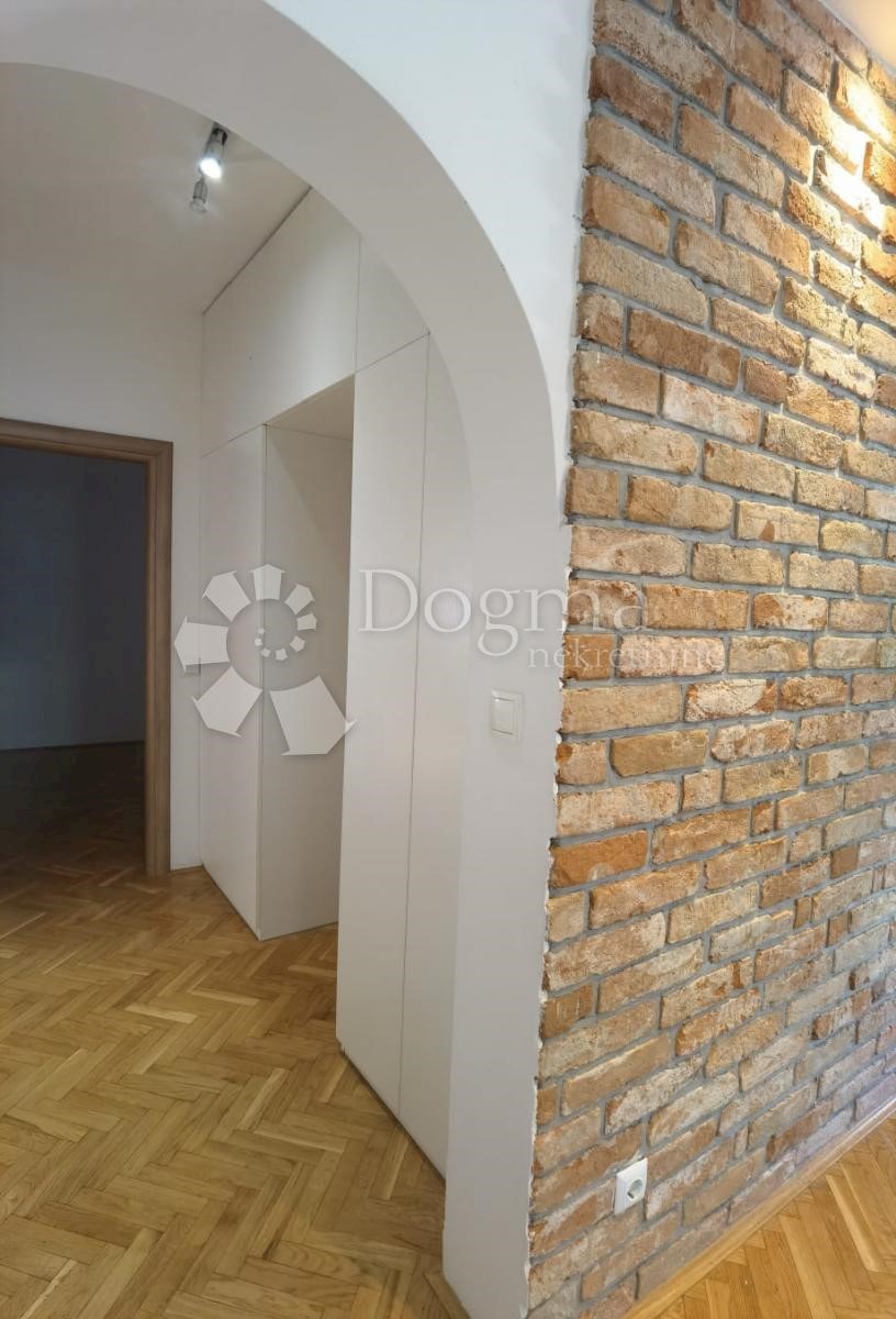 Apartmán Na predaj - GRAD ZAGREB ZAGREB