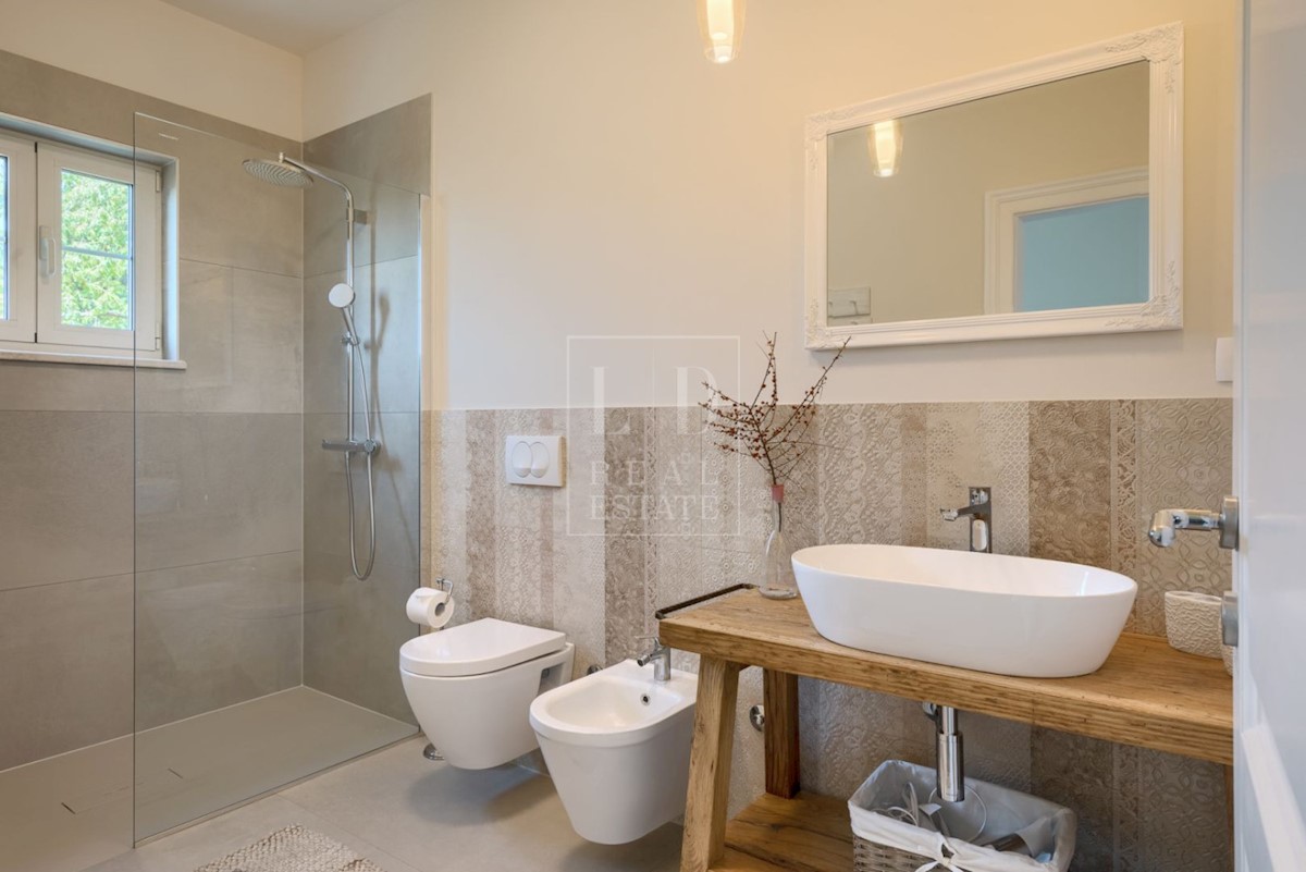 House For sale - ISTARSKA VIŠNJAN