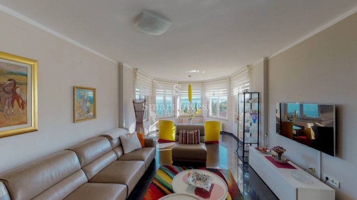 Appartement à louer 120 m² – Ičići