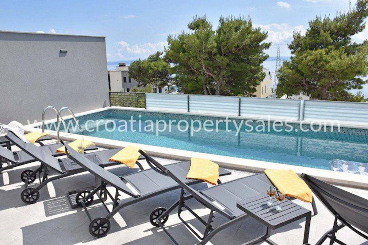 House For sale - SPLITSKO-DALMATINSKA MAKARSKA