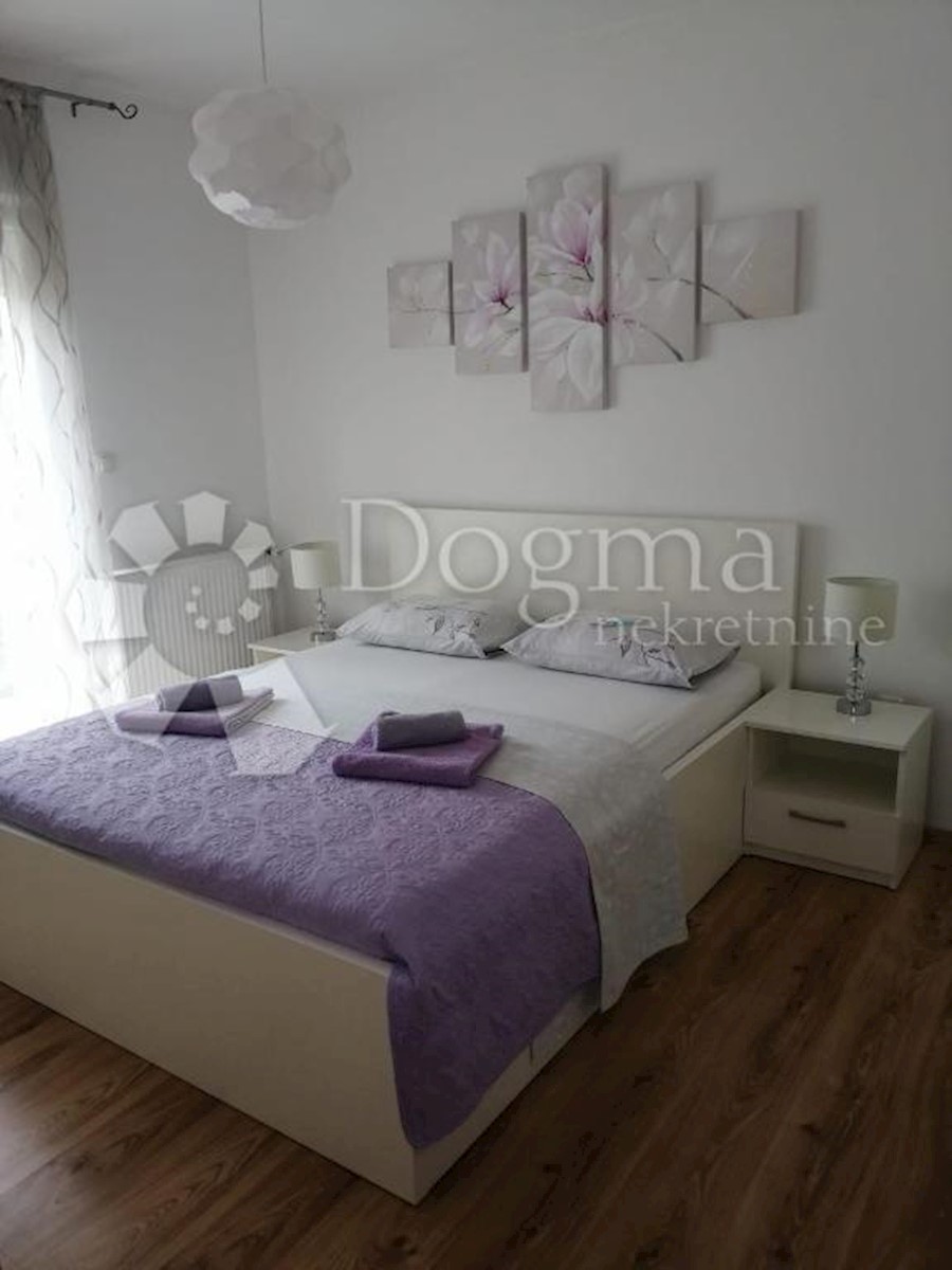 Kuća Na prodaju - SPLITSKO-DALMATINSKA ZMIJAVCI