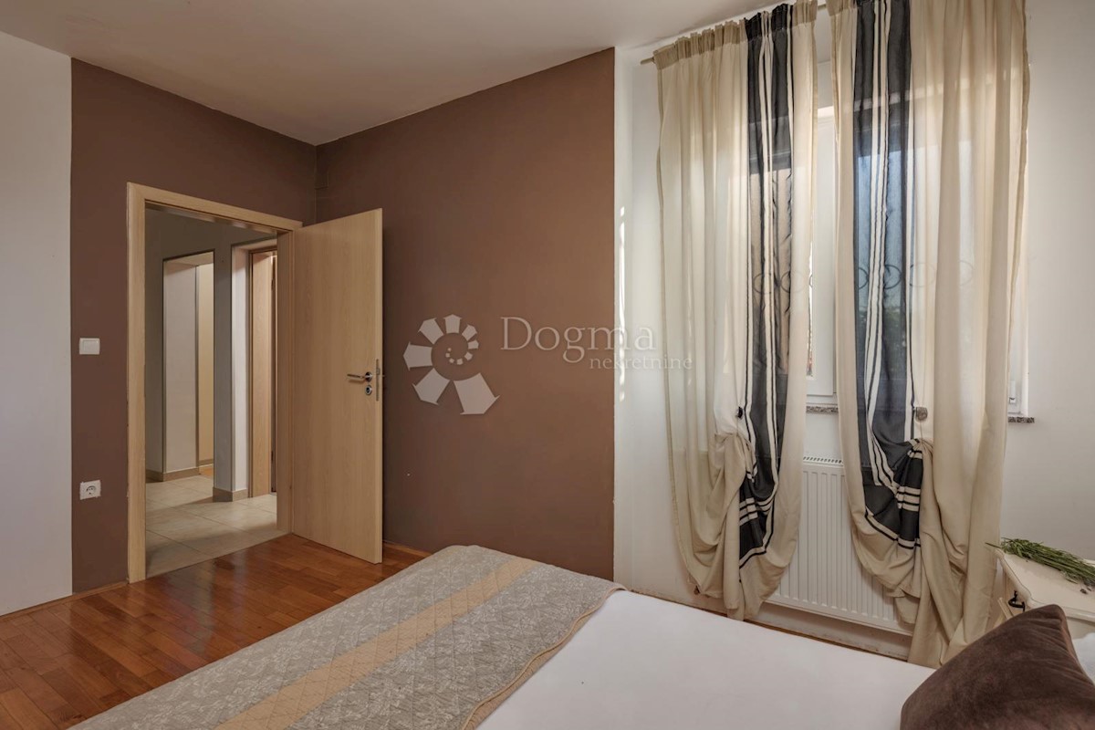 Flat For sale - PRIMORSKO-GORANSKA KOSTRENA