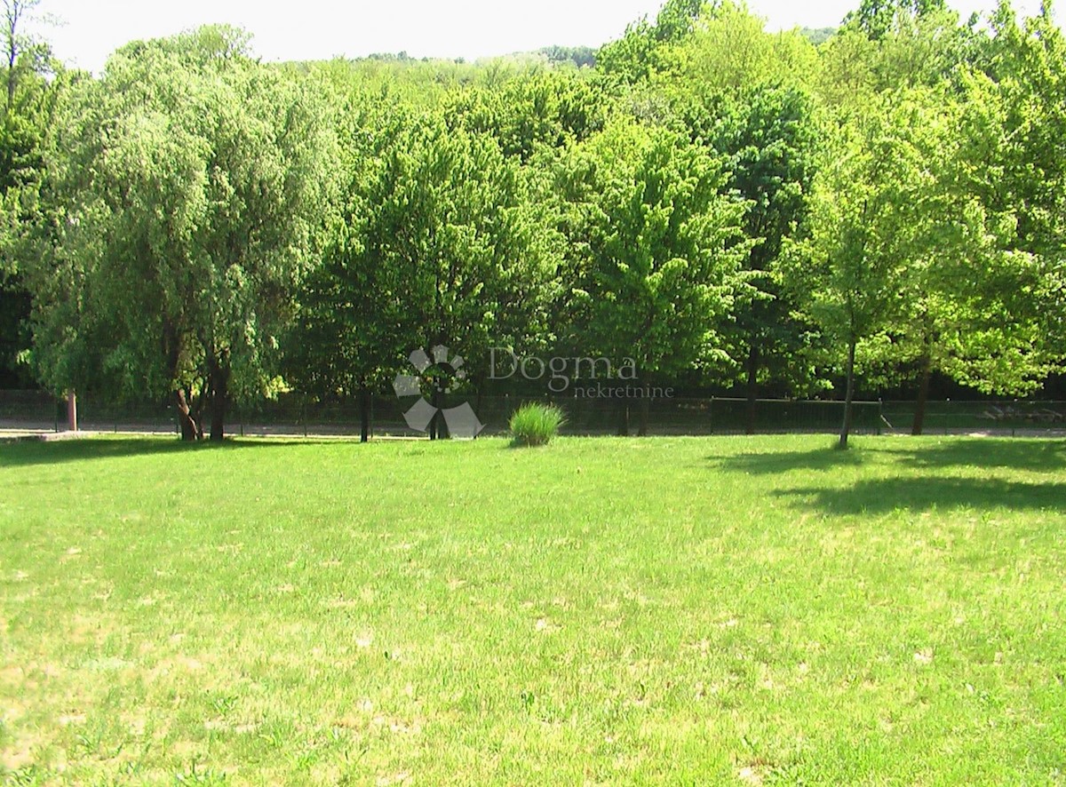 Dom Na predaj - ZAGREBAČKA SVETI IVAN ZELINA