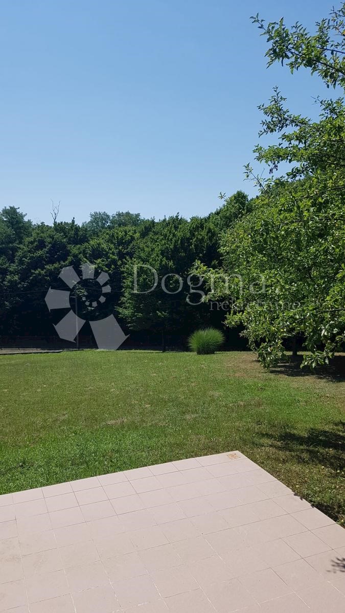 Dom Na predaj - ZAGREBAČKA SVETI IVAN ZELINA