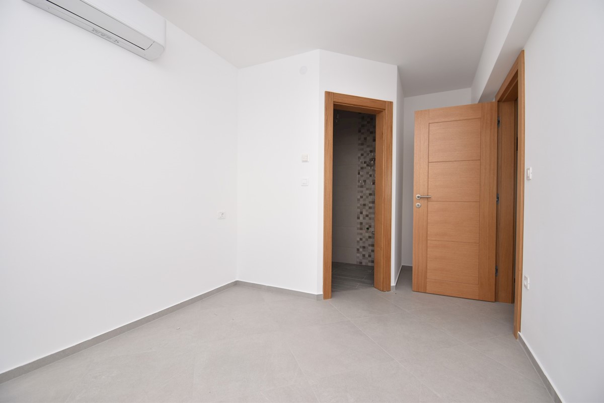 Apartmán Na prodej - ŠIBENSKO-KNINSKA PRIMOŠTEN