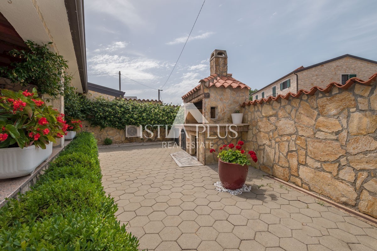 Kuća Na prodaju - ISTARSKA POREČ