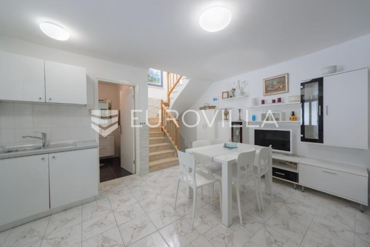 House For sale - ISTARSKA MEDULIN