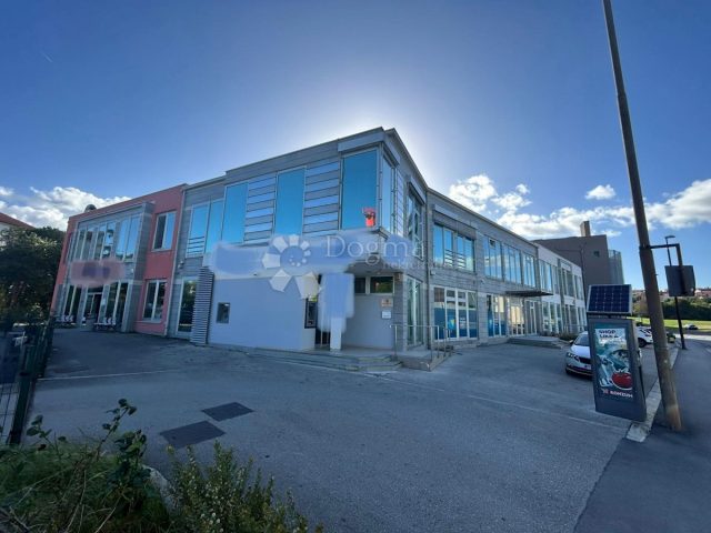Gewerbefläche Zu vermieten - Istarska Pula - foto 3/16
