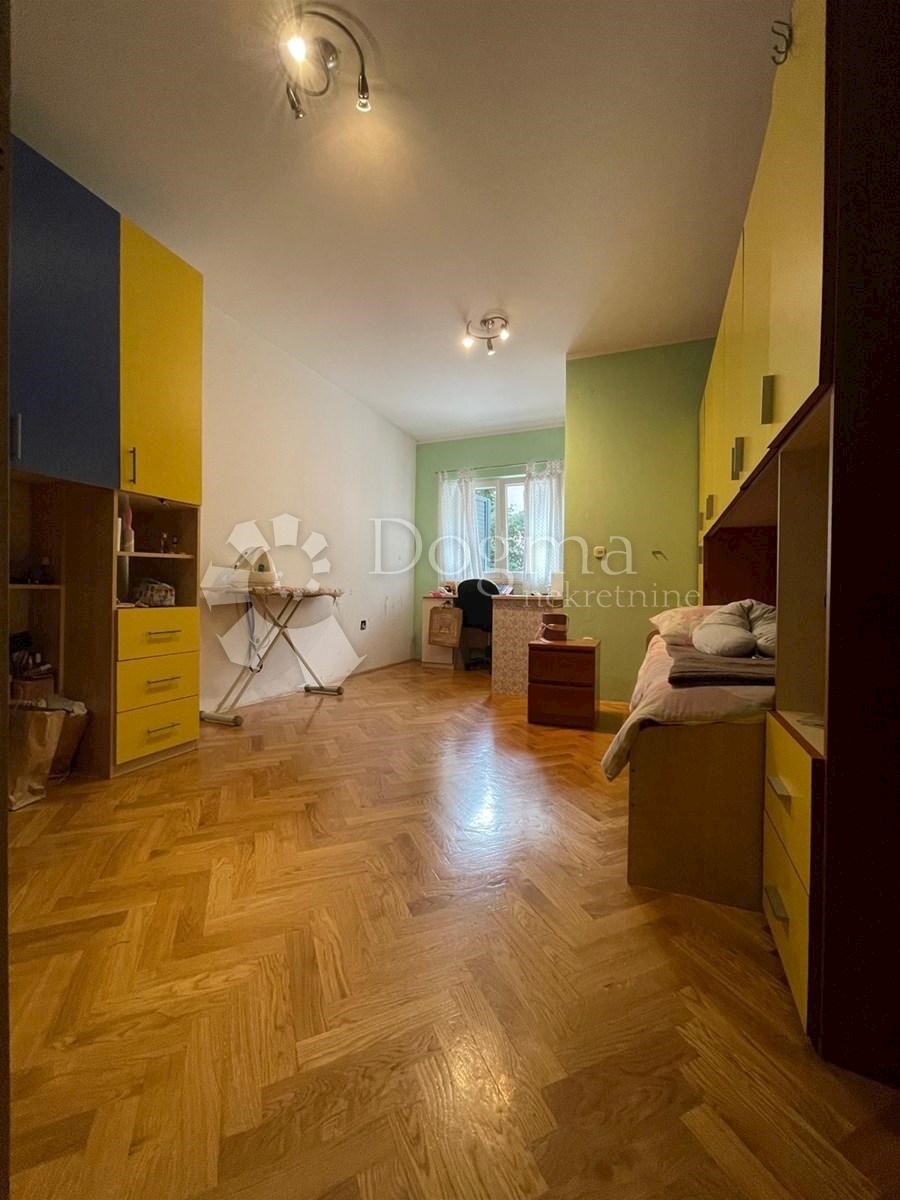 Apartmán Na predaj - SPLITSKO-DALMATINSKA KAŠTELA