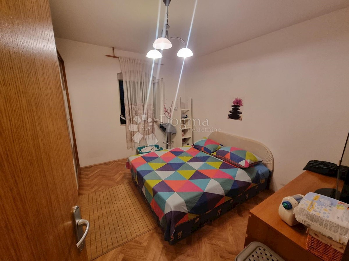 Apartmán Na predaj - SPLITSKO-DALMATINSKA KAŠTELA