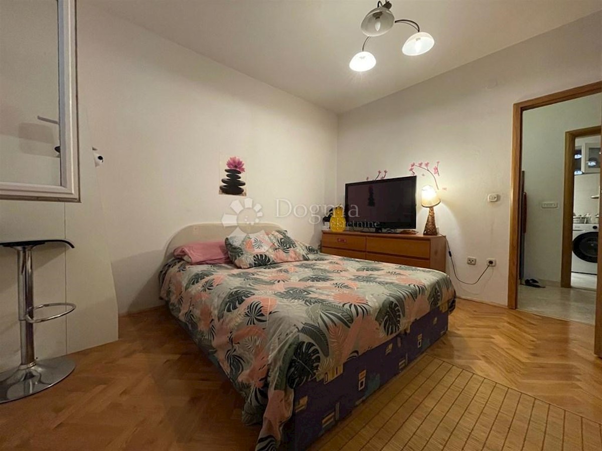 Apartmán Na predaj - SPLITSKO-DALMATINSKA KAŠTELA