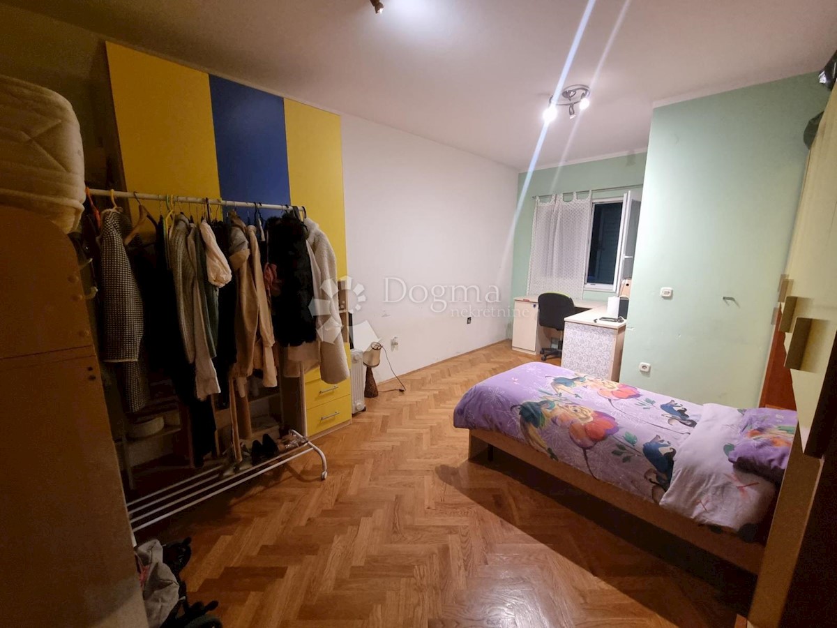 Apartmán Na predaj - SPLITSKO-DALMATINSKA KAŠTELA