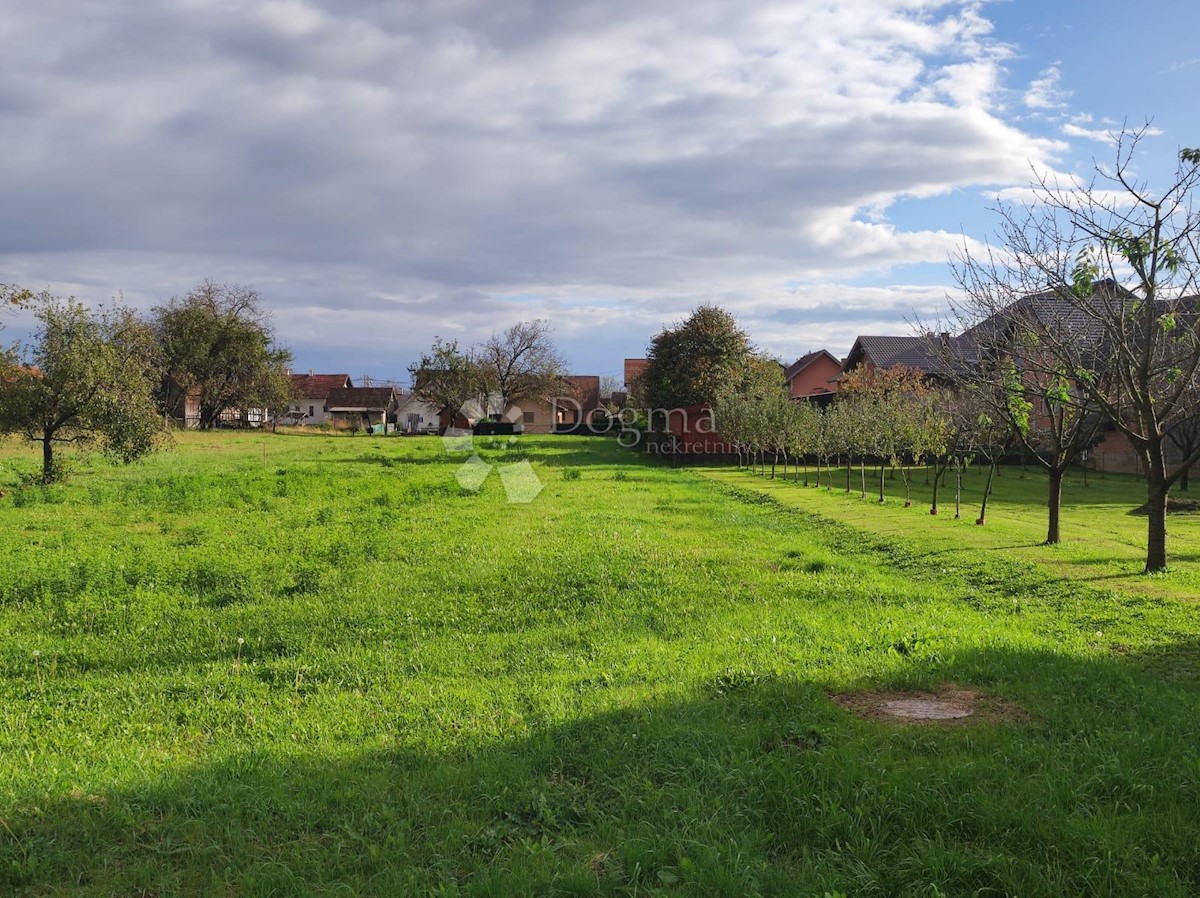 Pozemok Na predaj - ZAGREBAČKA VELIKA GORICA