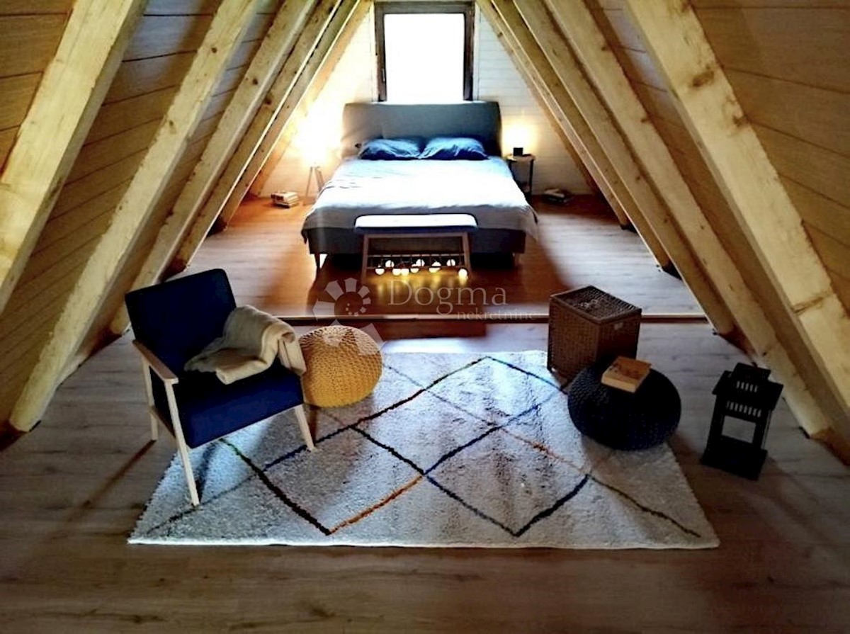 Casa In vendita - LIČKO-SENJSKA KARLOBAG