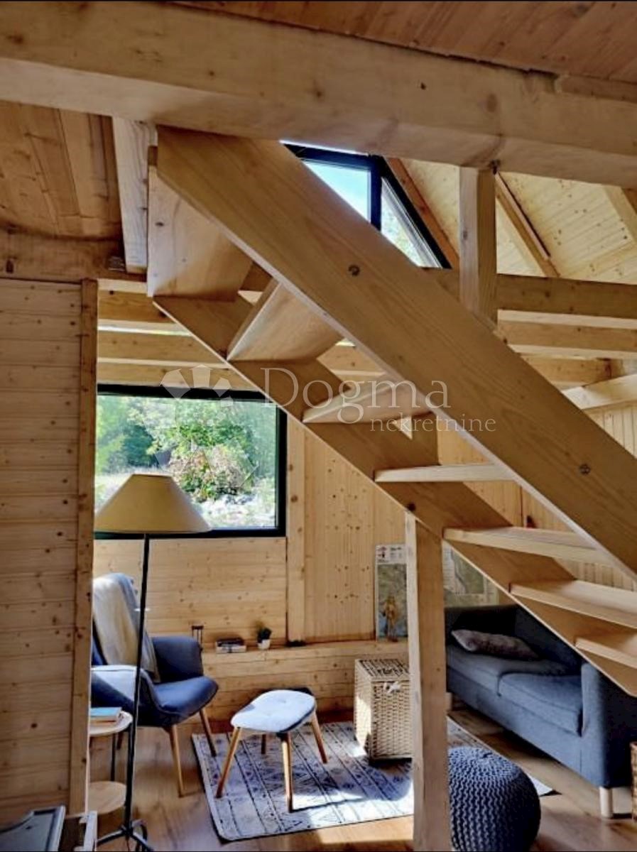 Casa In vendita - LIČKO-SENJSKA KARLOBAG