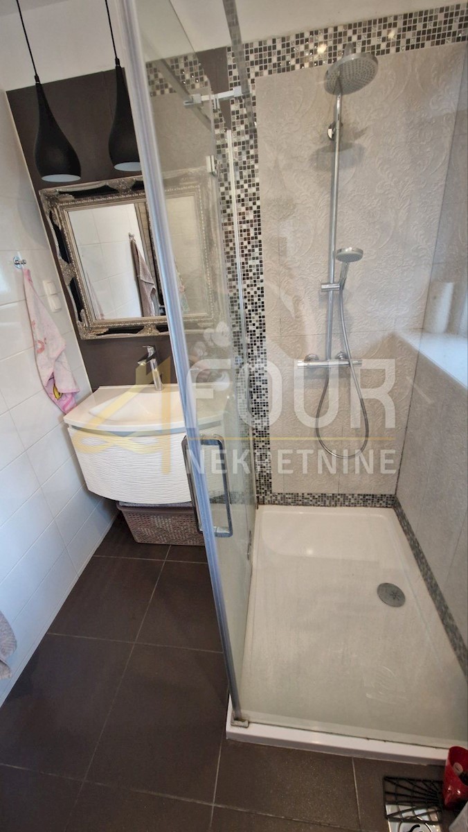 Flat For sale - PRIMORSKO-GORANSKA KRK