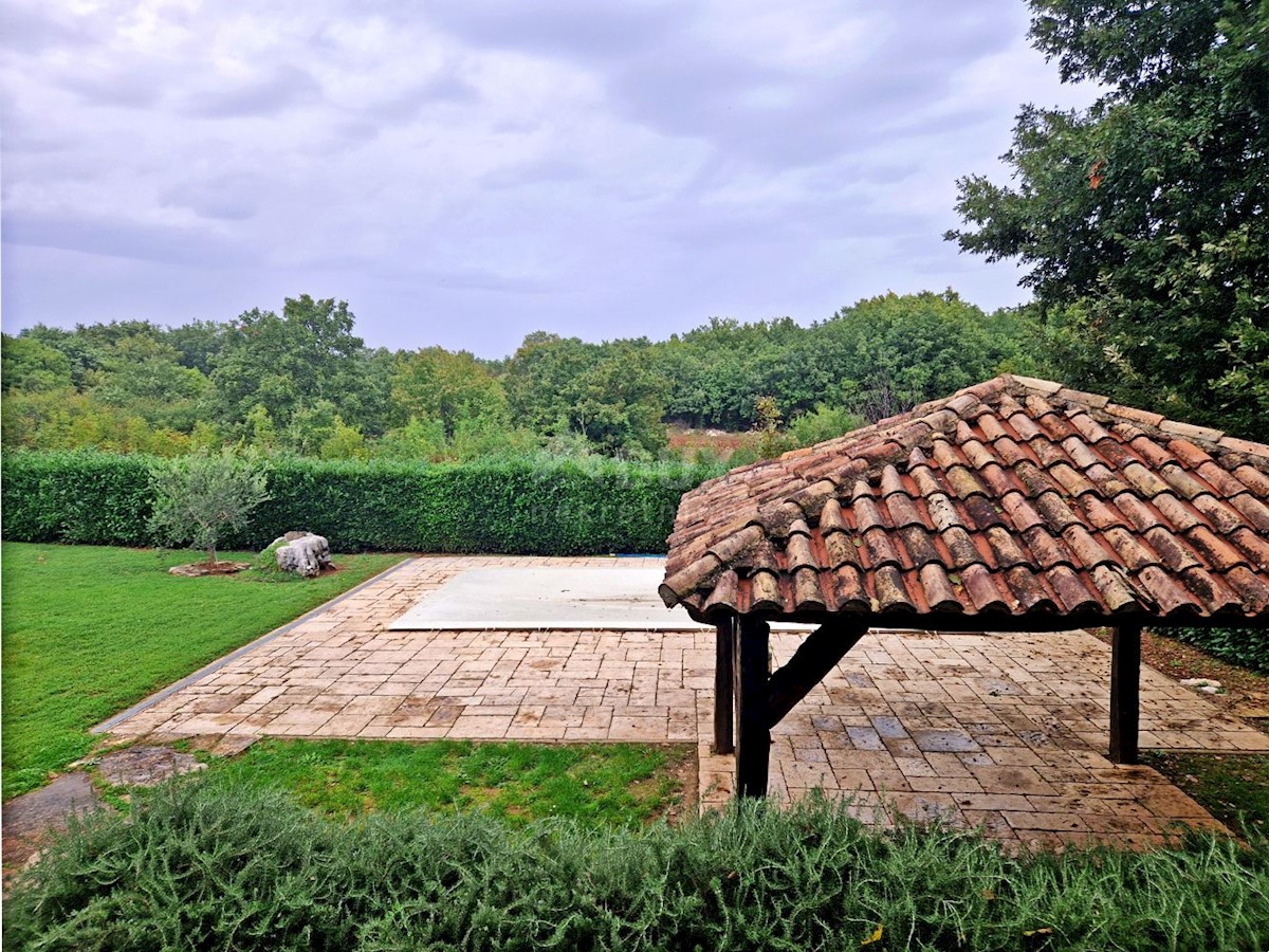Kuća Na prodaju - ISTARSKA SVETI LOVREČ