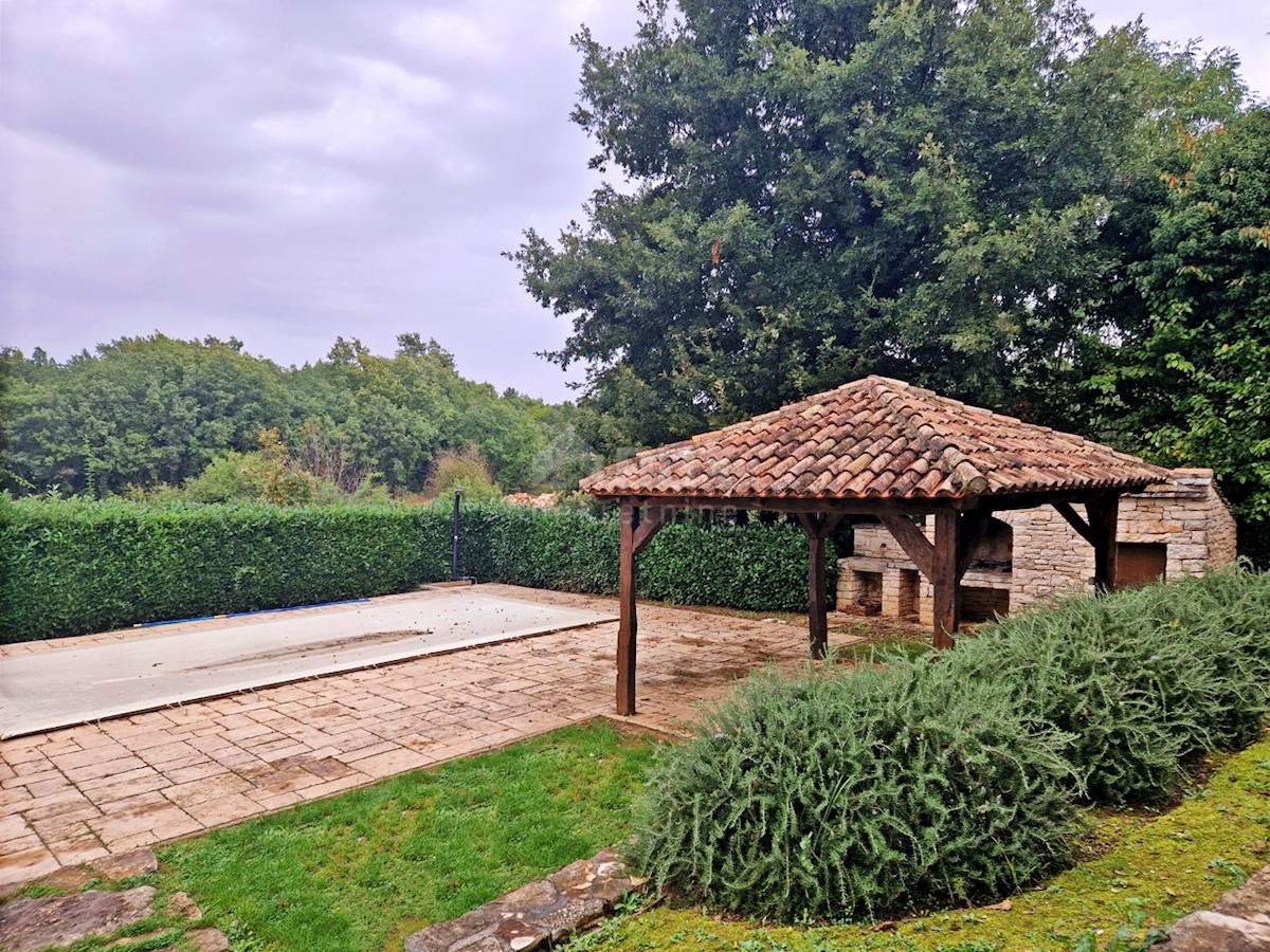 Kuća Na prodaju - ISTARSKA SVETI LOVREČ