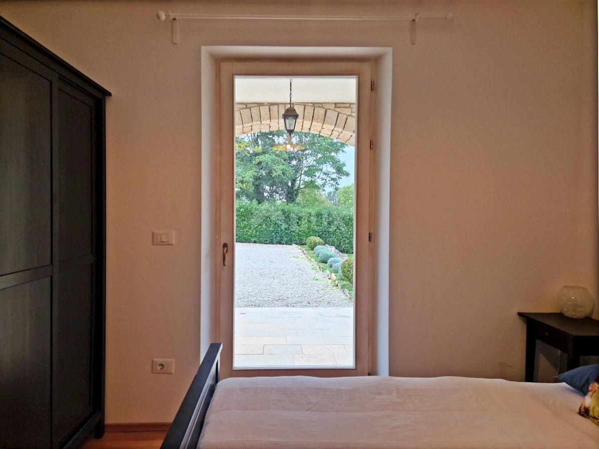 Kuća Na prodaju - ISTARSKA SVETI LOVREČ