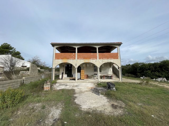 Haus zu verkaufen 250 m² – Vinkuran