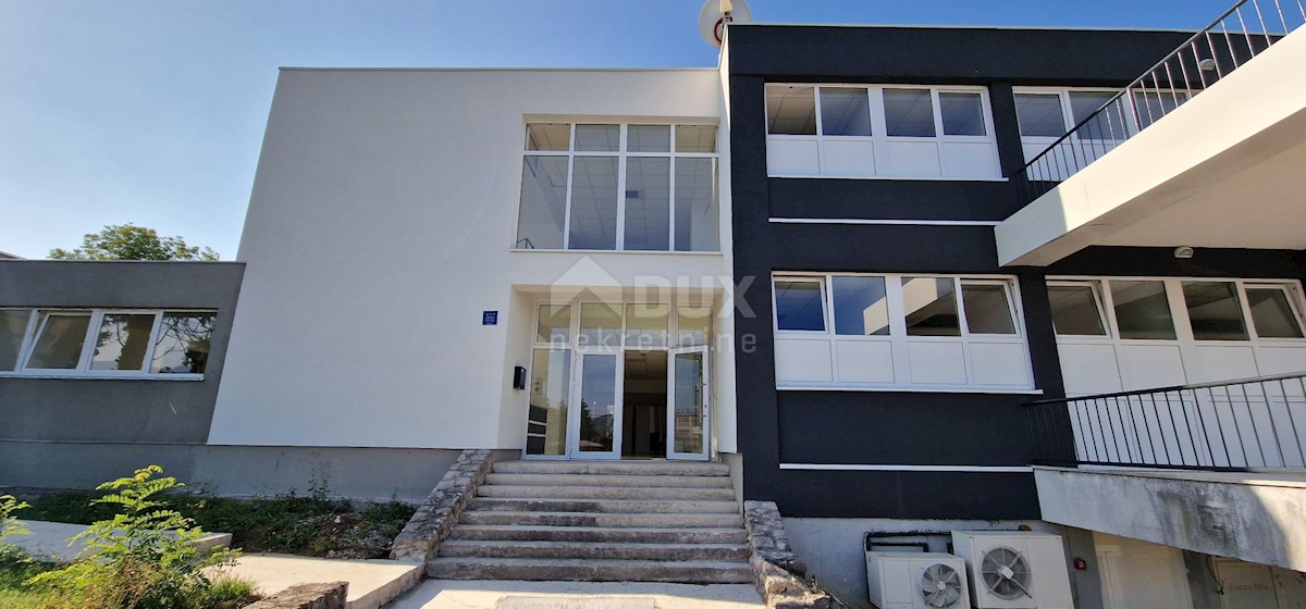 Business premises For sale - ISTARSKA PIĆAN