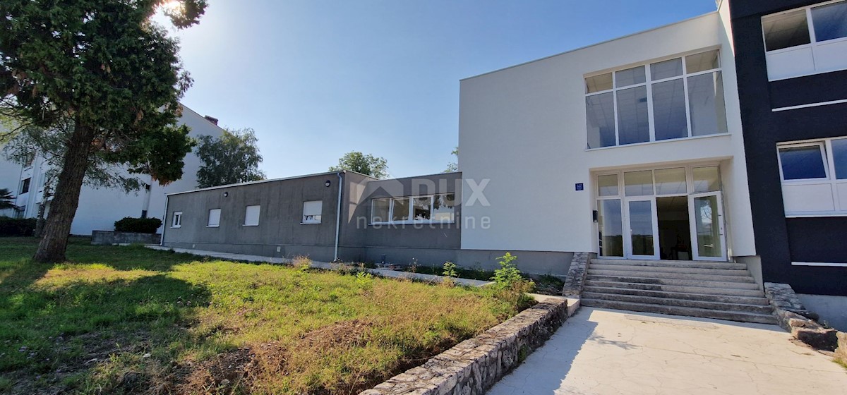 Business premises For sale - ISTARSKA PIĆAN