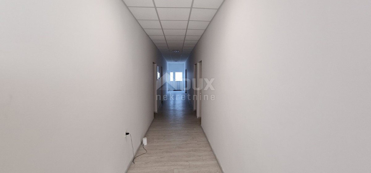 Business premises For sale - ISTARSKA PIĆAN